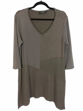 Sympli Canada Colorblock Tunic Top Size 12 Taupe Gray Asymmetrical V-Neck